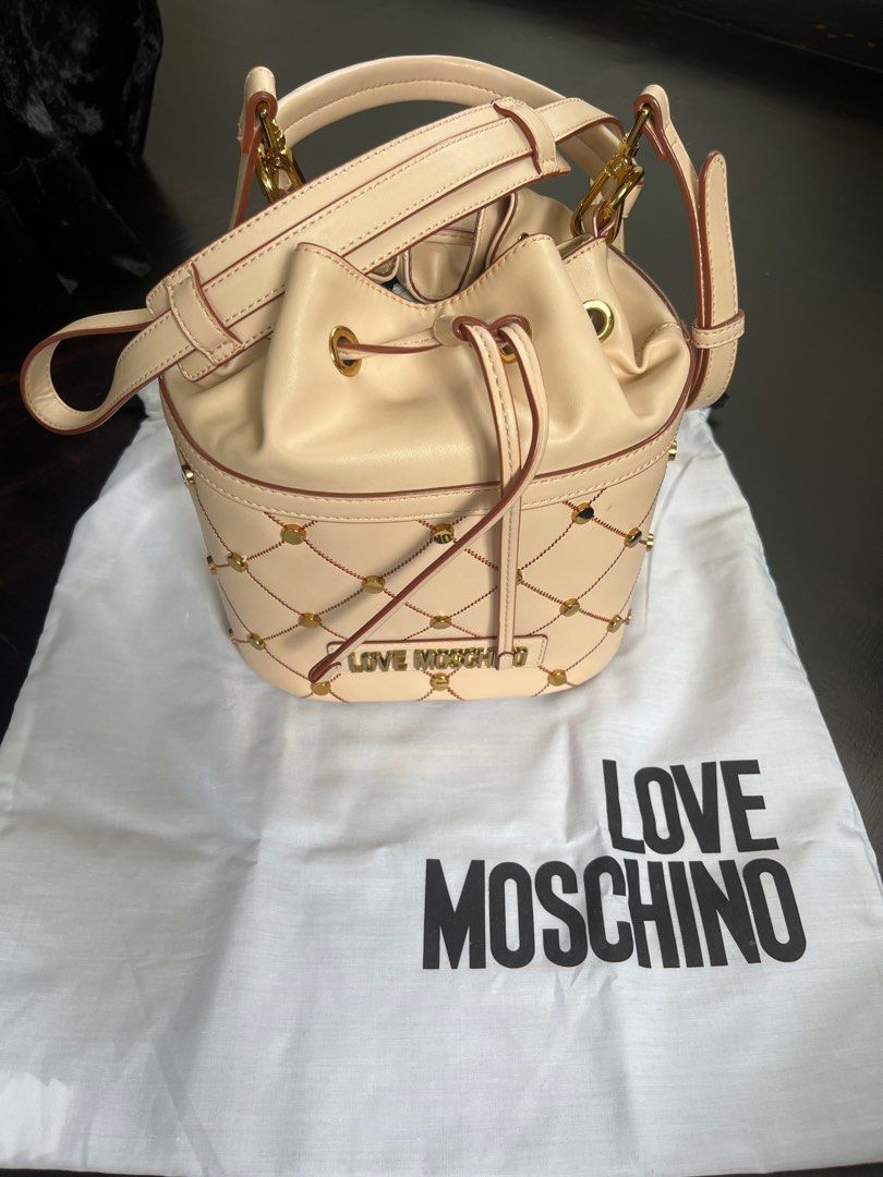 Moschino geometric bag store