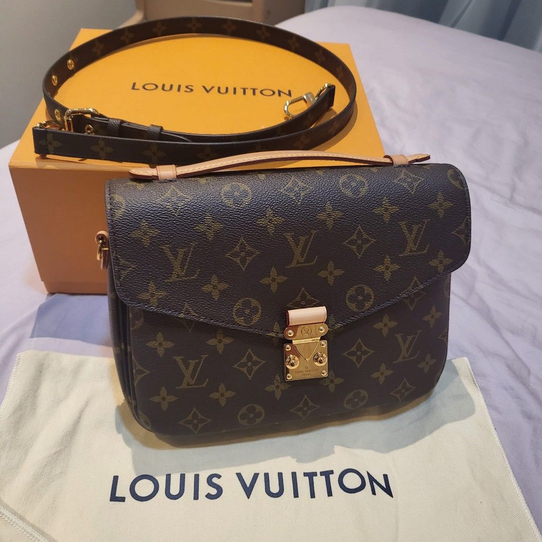 Louis Vuitton Monogram Casual Style Canvas 2WAY Leather Party Style (M46279)