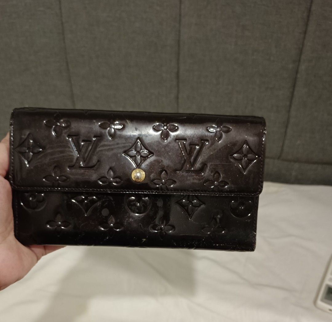 Lv victoire, Luxury, Bags & Wallets on Carousell