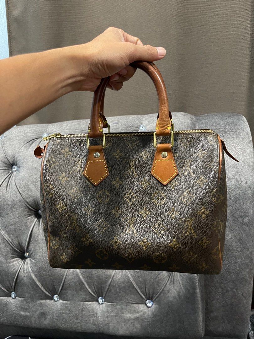 LV speedy size 25, Luxury, Bags & Wallets on Carousell