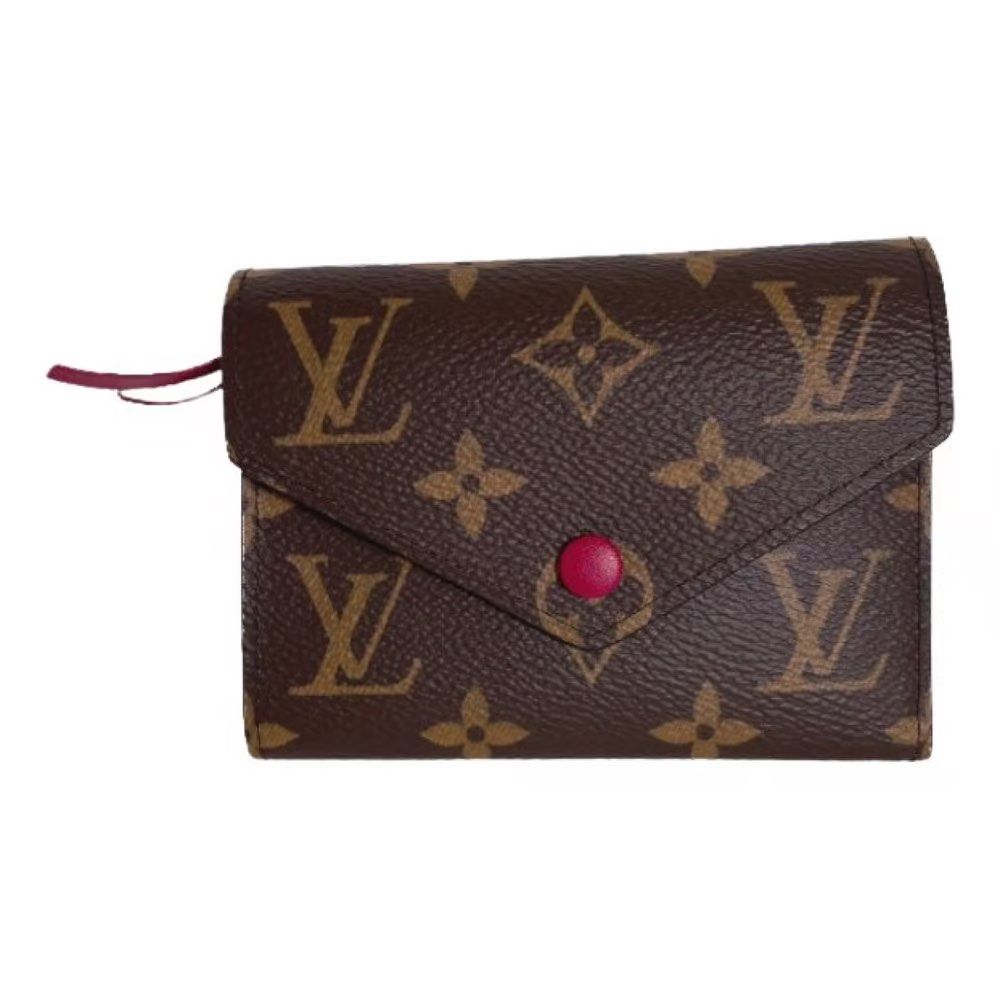 Louis Vuitton LV Card Holder Wallet Monogram Like New, Women's Fashion,  Bags & Wallets, Wallets & Card holders on Carousell