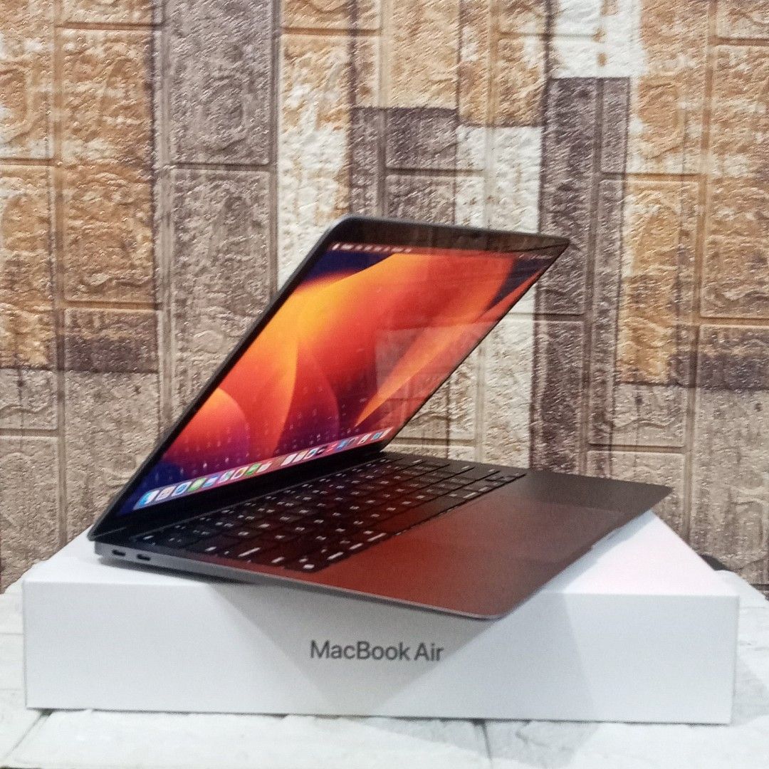 MacBook Air M1(2020) 8/256 SSD Space Gray on Carousell