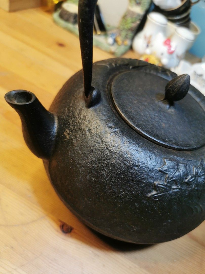 Made in japan cast iron Kettle 1.5liter, Furniture & Home Living