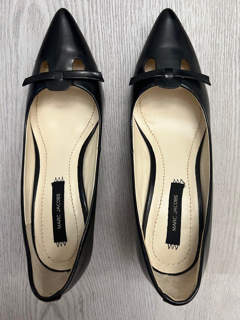 Marc jacobs black heels clearance