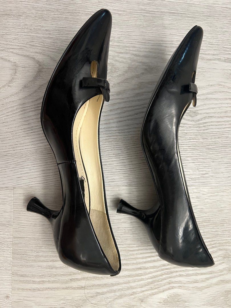 Marc jacobs black heels clearance