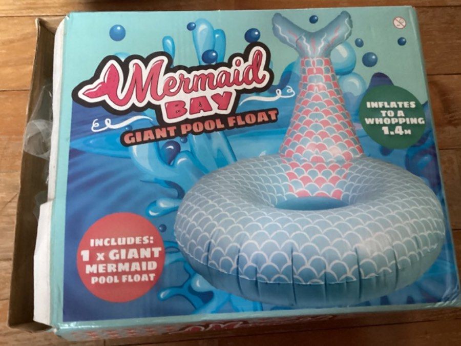 Mermaid bay pool float, Hobbies & Toys, Toys & Games on Carousell