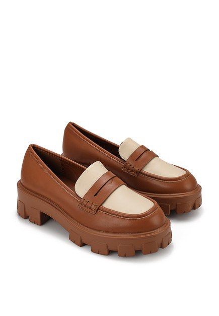 Milliot Co. Cherokee Rounded Toe Loafers