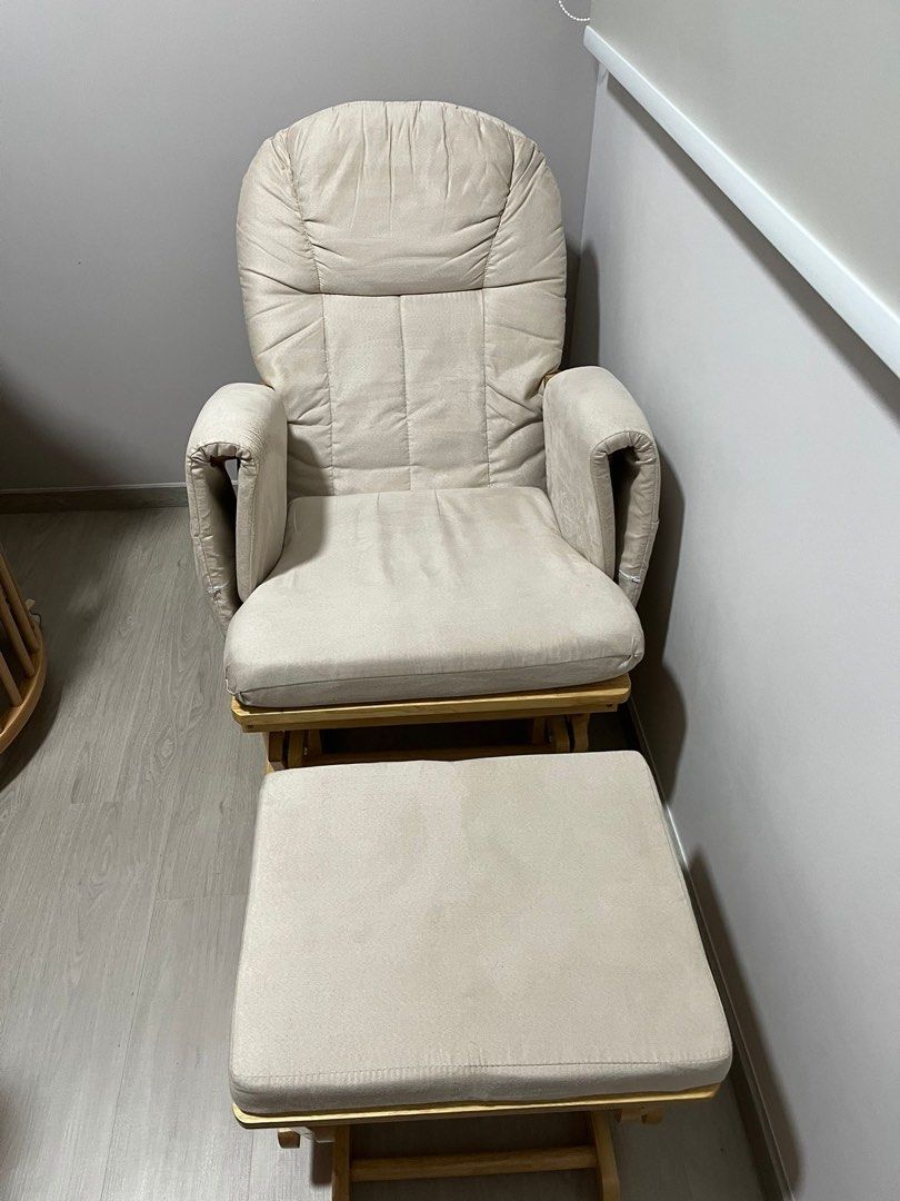 Mothercare Reclining Glider Nursing Chair, Furniture & Home Living