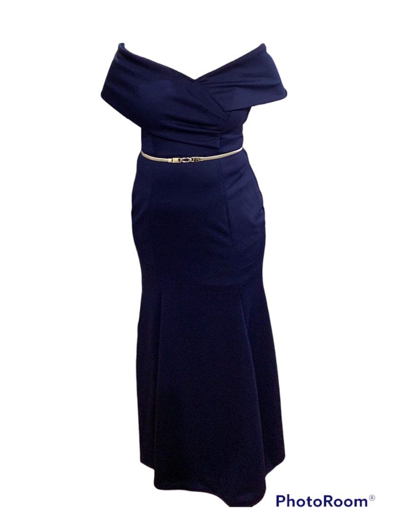 Navy blue off-shoulder dress (Category: Evening dresses & gowns) located in Rizal. Submitted by korskloset (Listing ID 1239676216, Image 1). Description: worn only ONCE, barely has flaws and has thick fabric but still lightweight. Ideal for weddings, formal events & etc. Navy Blue in color, floor length for 5’1”-5’2” ladies in height. Best fits LARGE size. Slightly negotiable. Dress DOES NOT come with the belt. Message for other inquiries..
