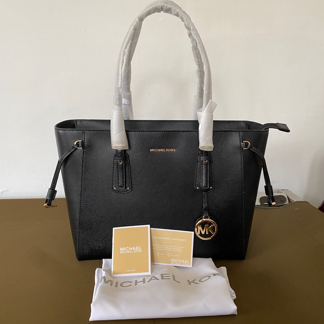 Michael Kors Voyager Large Saffiano Leather Top-Zip Tote Bag, Barang Mewah,  Tas & Dompet di Carousell