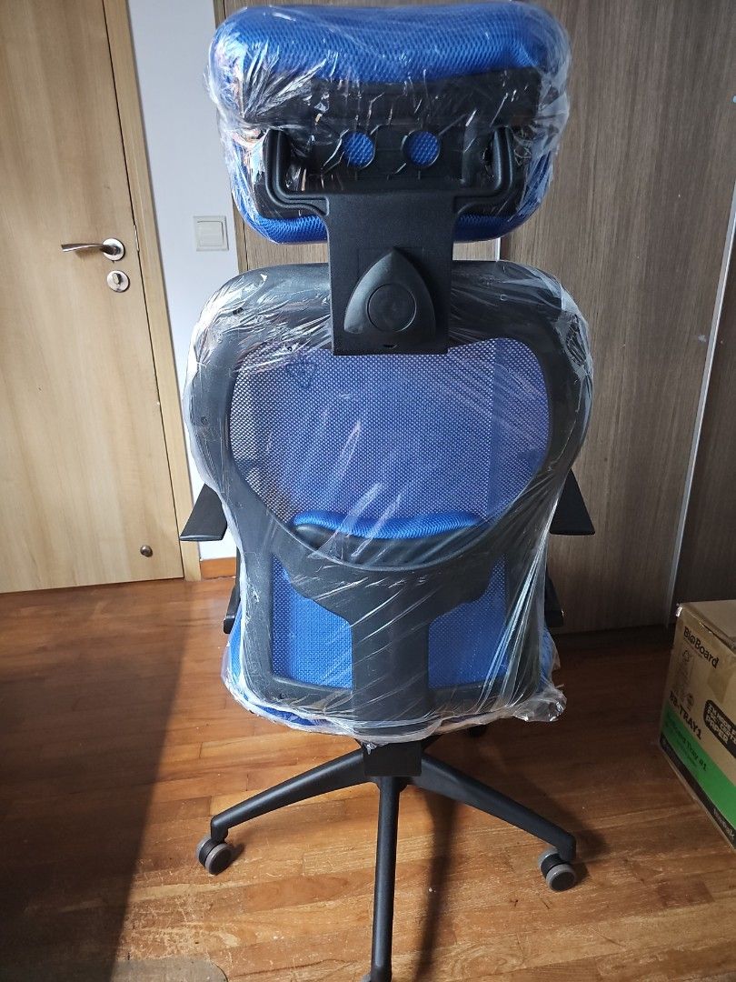 New office chair, Furniture & Home Living, Furniture, Chairs on Carousell