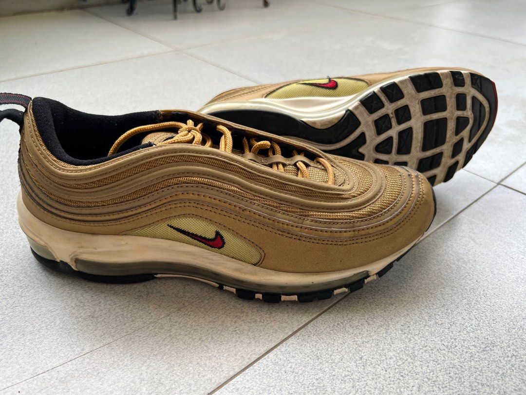 Air max 2004 gold top