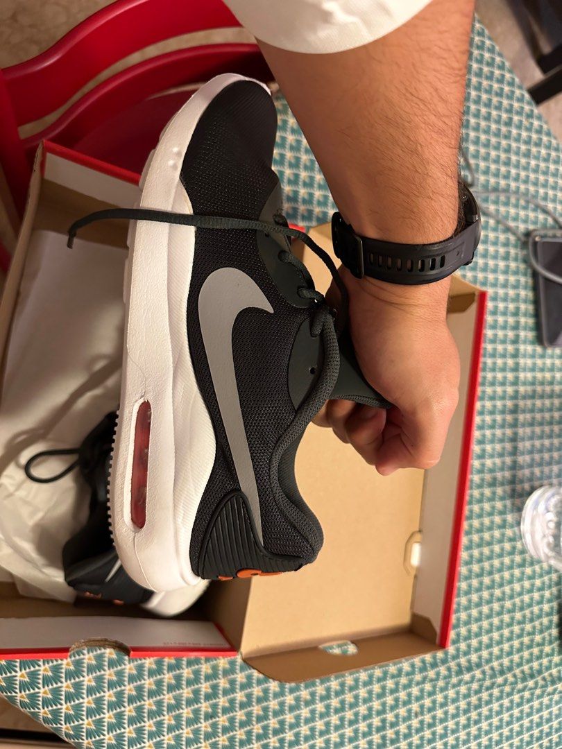 Air max oketo deals on feet