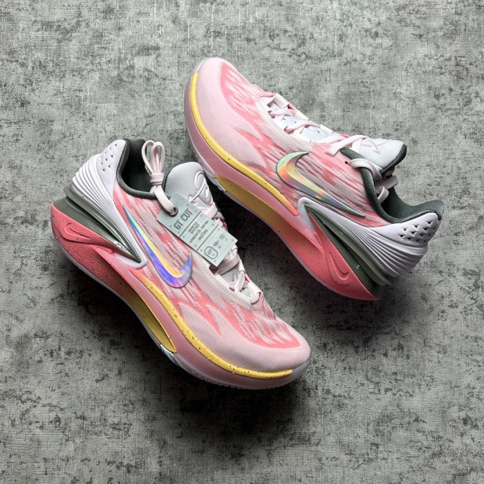 Nike GT Cut 2 Pearl Pink, Luxury, Sneakers & Footwear on Carousell