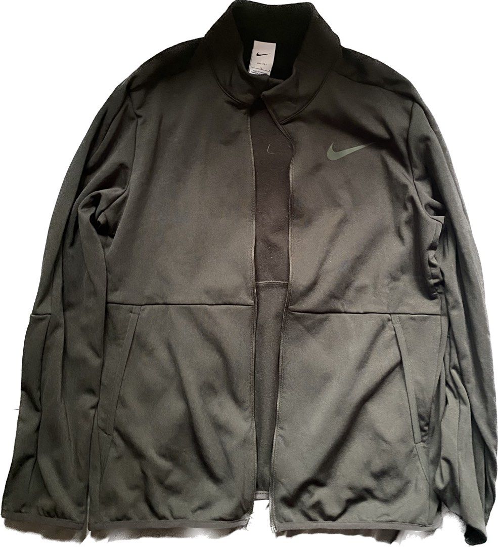Nike jacket Men s Fashion Coats Jackets and Outerwear on Carousell