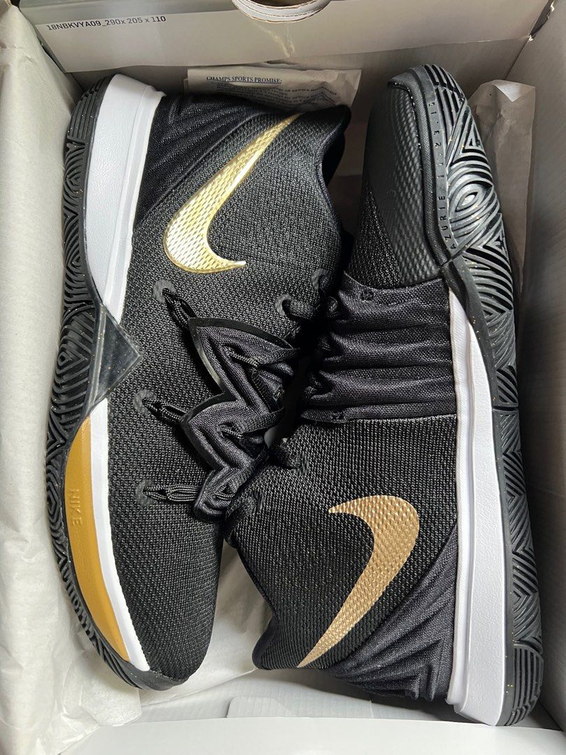 Champs sports clearance kyrie 5