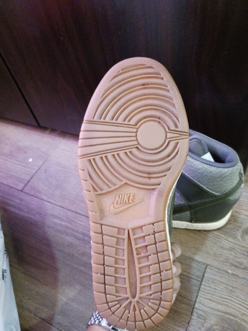 Green nike hot sale wedge sneakers