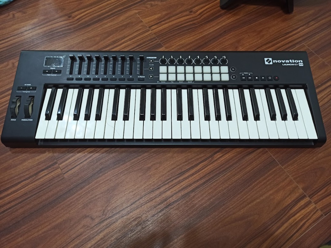 Novation Launchkey 49 mk2 (midi keyboard), 興趣及遊戲, 音樂, 樂器