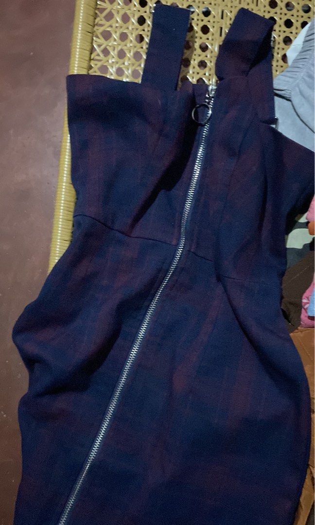 Original Forever 21 mini plaid dress (Category: Dresses) located in Bago City. Submitted by majinx30 (Listing ID 1239700505, Image 2). Description: Never been used (just removed the tag and tried the dress for fitting only) Small on tag Fits xs-small .