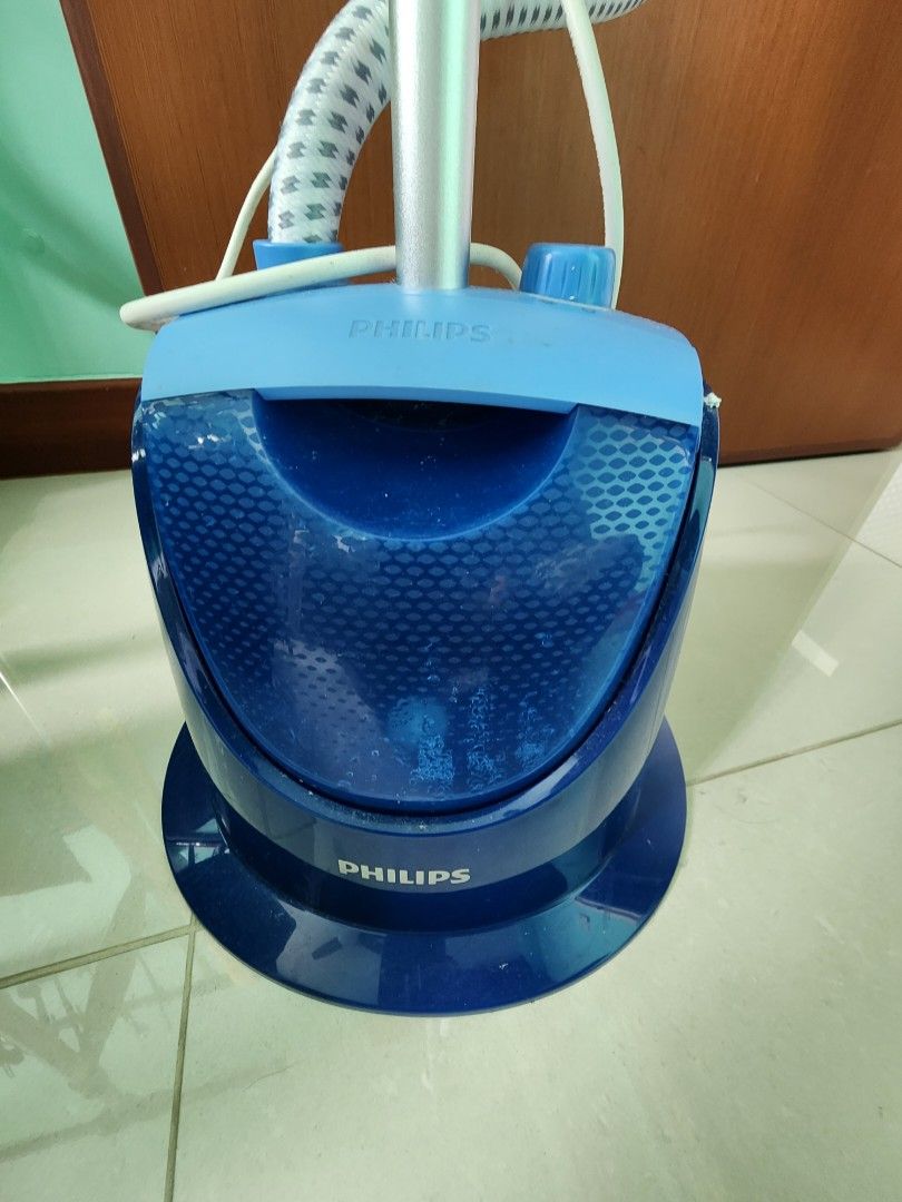 Philips Garment Steamer, TV & Home Appliances, Irons & Steamers on Carousell