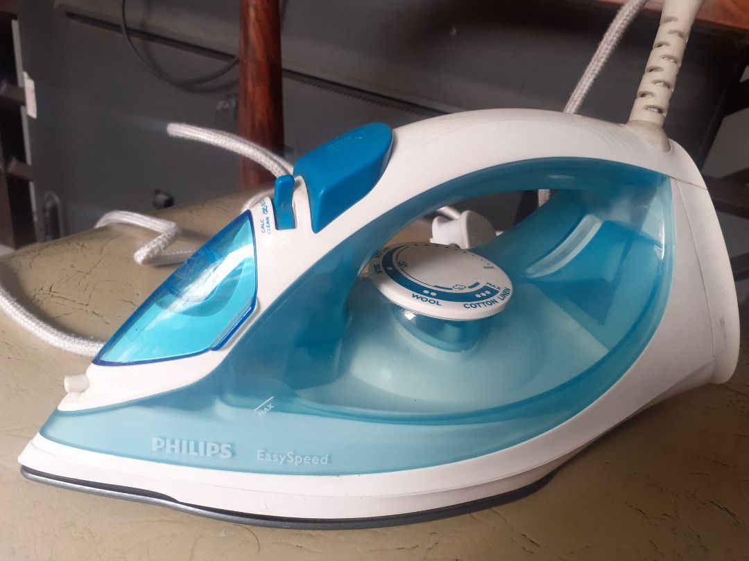 Philips Steam Iron, TV & Home Appliances, Irons & Steamers on Carousell