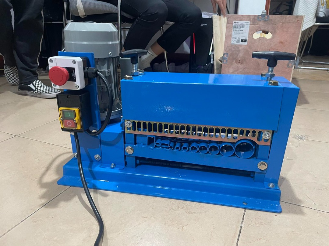 Pick Up Now Cable Wire Stripper Machine on Carousell