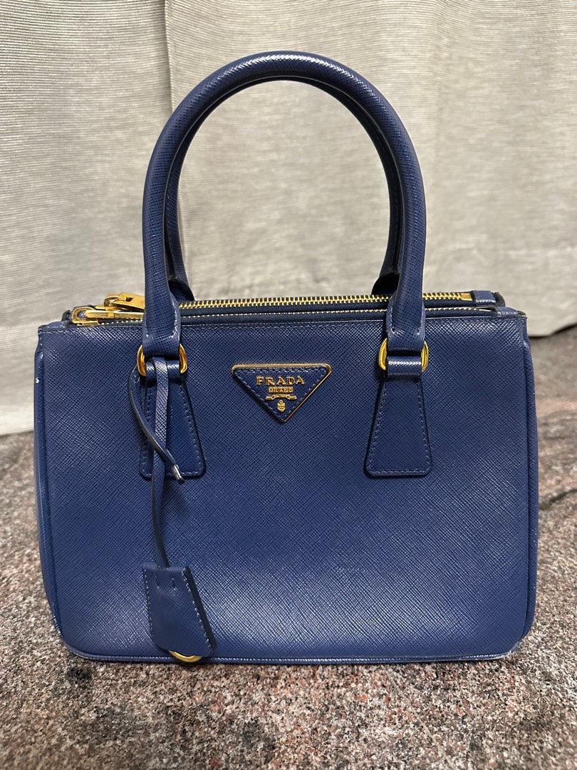 Prada Galleria bag small size bluette, 名牌, 手袋及銀包- Carousell