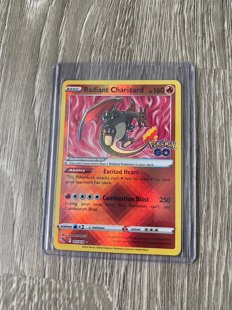  Radiant Charizard - 011/078 - Pokemon Go - Shiny Pokemon Card :  Toys & Games