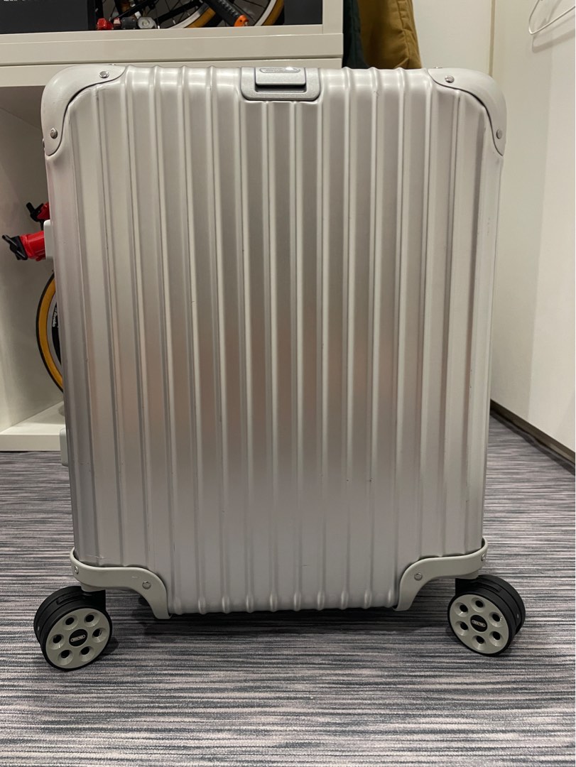 Rimowa Topas Cabin Plus 45L