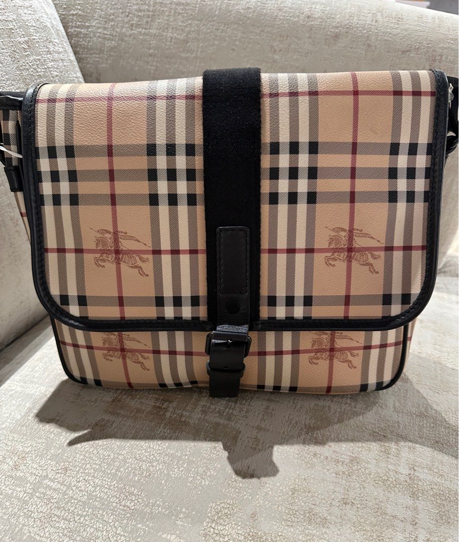 Burberry messenger bag on sale sale