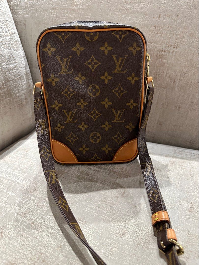 Does amazon sell on sale real louis vuitton