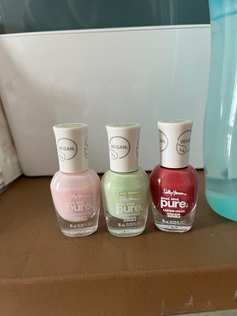 1 set Sally hansen Vegan nail polish, Beauty & Personal Care, Hands