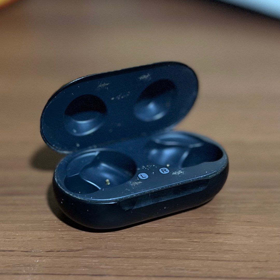 Galaxy buds no discount case