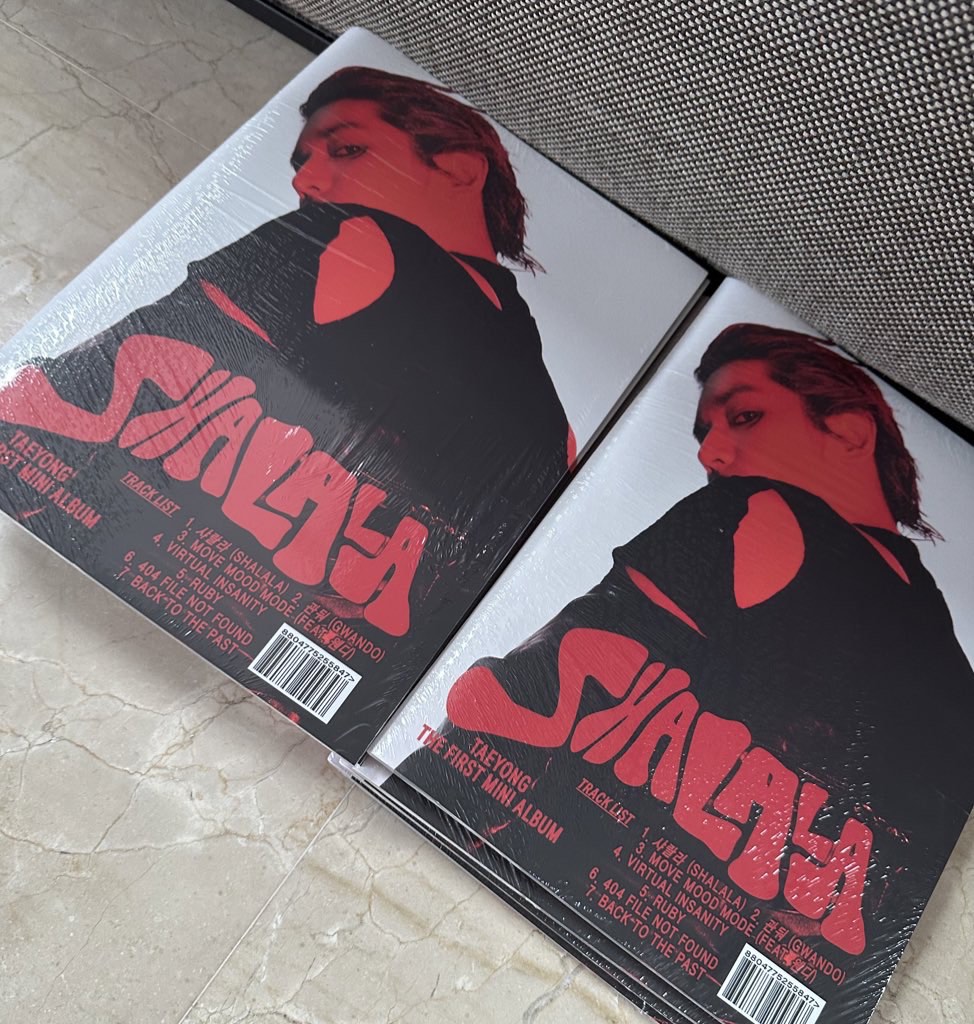 SEALED wts TAEYONG SHALALA 1st mini album (photobook ver) Hobbies