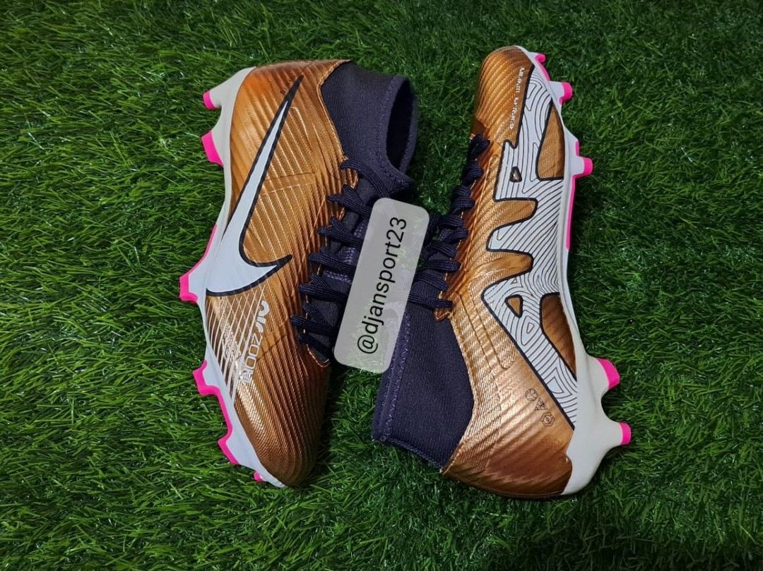 sepatu bola mercurial superfly