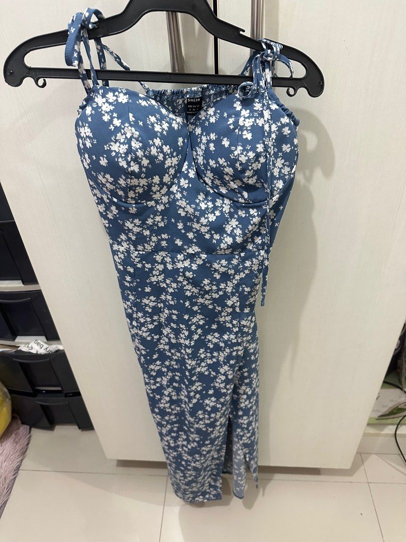 Shein Floral Dress (Category: Dresses) located in Makati City. Submitted by xjampx (Listing ID 1239610515, Image 2). Description: Delivery: Mnl - Grab/Lalamove Other Areas - LBC.