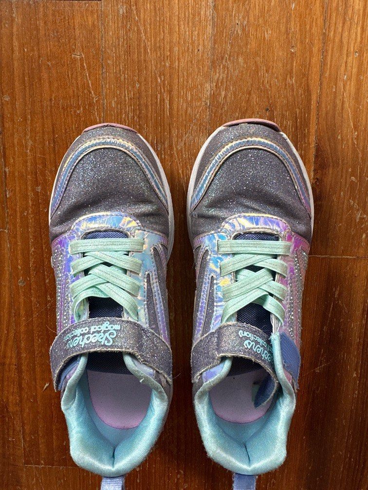 Glitter skechers cheap