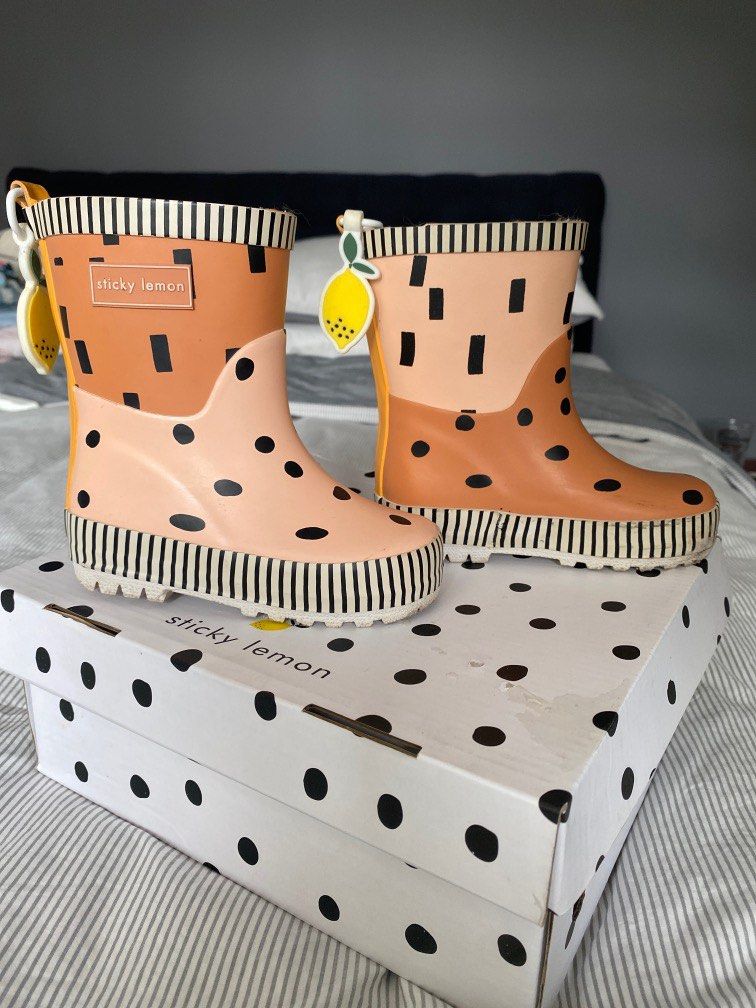 Lemon rubber top boots