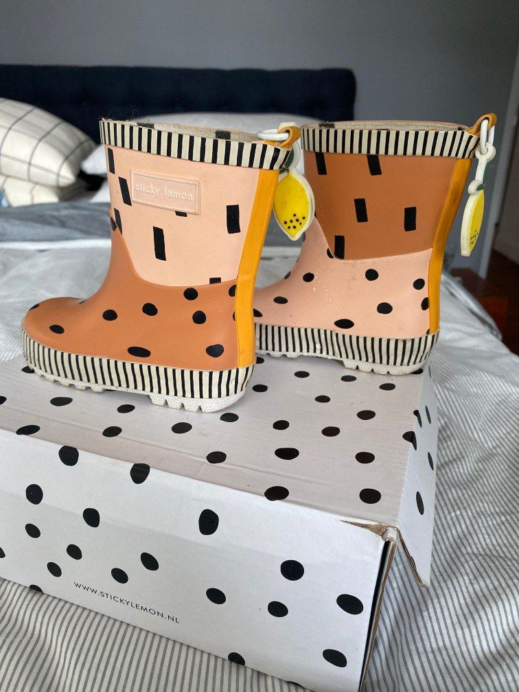 Sticky lemon rubber boots rain boots wellies, Babies & Kids, Babies