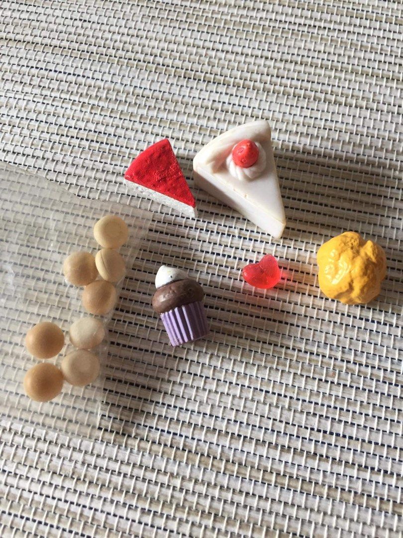 Sylvanian Families Calico Critters Miniatures Set (Category: Kids Toys) located in Davao. Submitted by shauitoys2019 (Listing ID 1239665422, Image 3). Description: P250-rice cooker set P174.