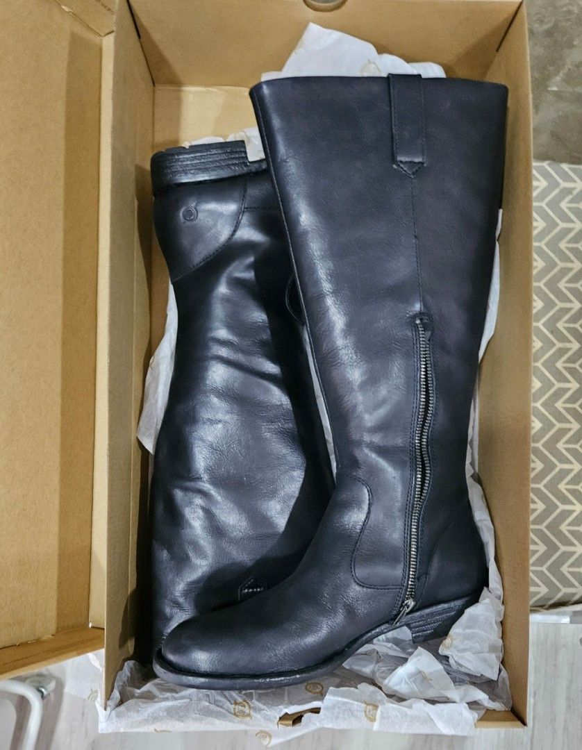Tall boots women, Women's Fashion, Footwear, Boots on Carousell