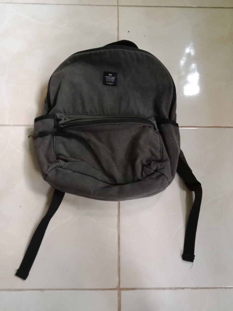 Tas Canvas On Carousell