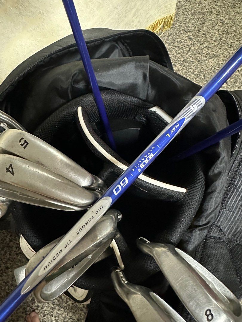 Taylormade full ladies golf club set, Sports Equipment, Sports & Games