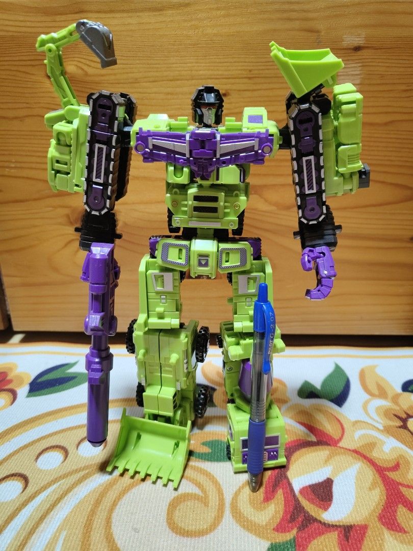 Transformers Devastator toy, Hobbies & Toys, Toys & Games on Carousell
