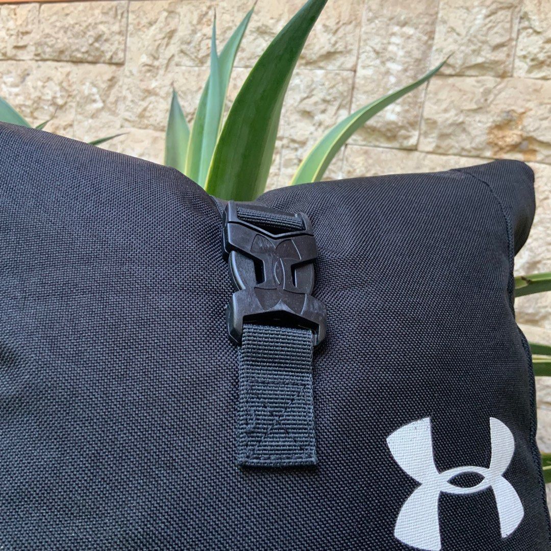 UNDER ARMOUR UA STORM ROLL TRANCE SACKPACK ROLLTOP BACKPACK on Carousell