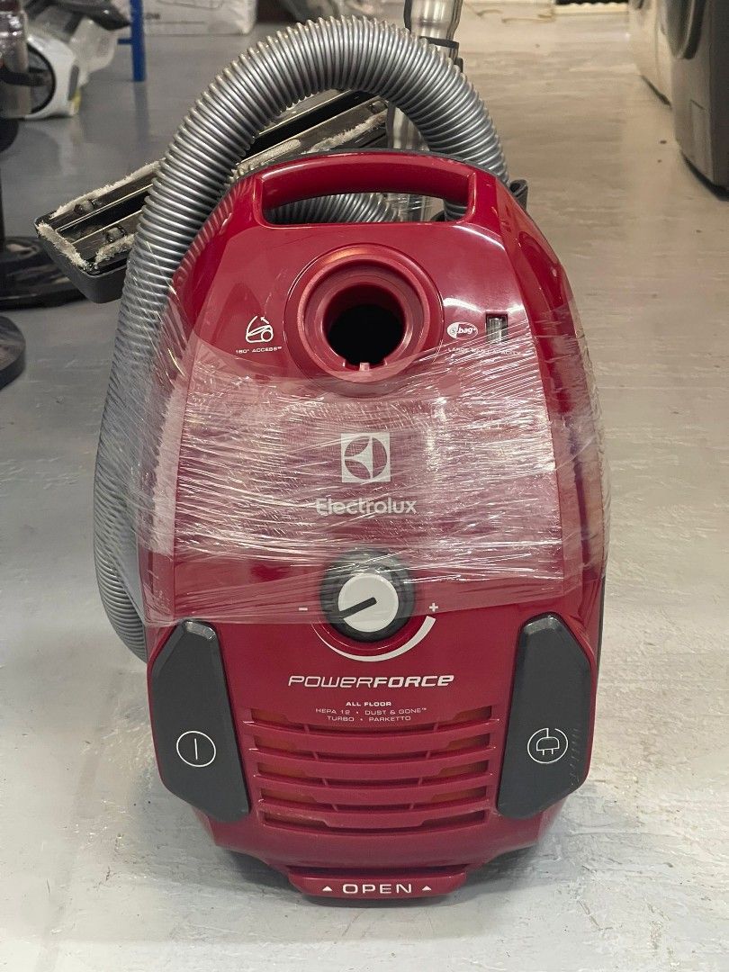USED ELECTROLUX ZPF2320TP VACUUM CLEANER (2000W) Condition 7/10 75, TV