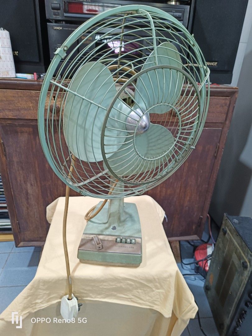 Vintage Mitsubishi electric fan, Furniture & Home Living, Lighting