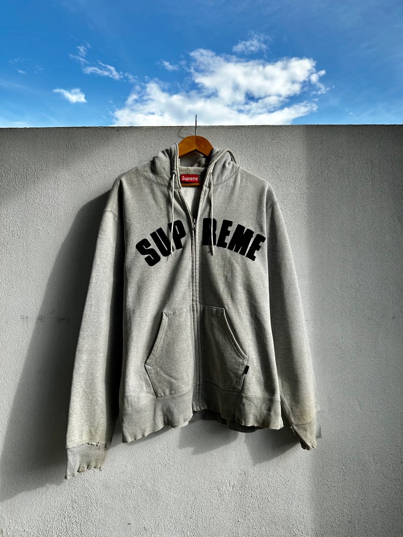 Supreme hoodie hotsell vintage