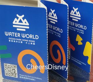 （分類：）位於 。 由 disney__cheers 提交（商品編號 1239524730，圖片 1）。簡介： 。