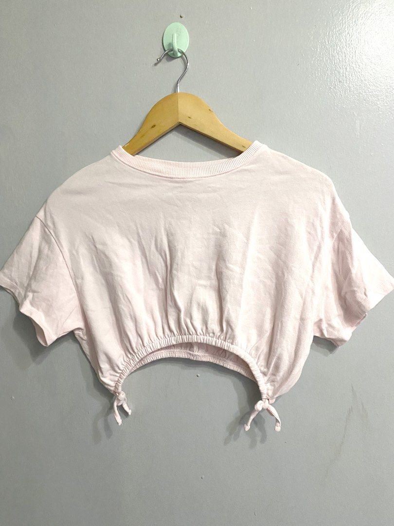 zara pink crop top, Women's Fashion, Tops, Shirts on Carousell